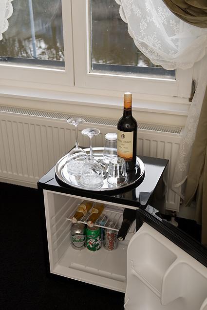 B&B Aan de Singelgracht Breda Zimmer foto