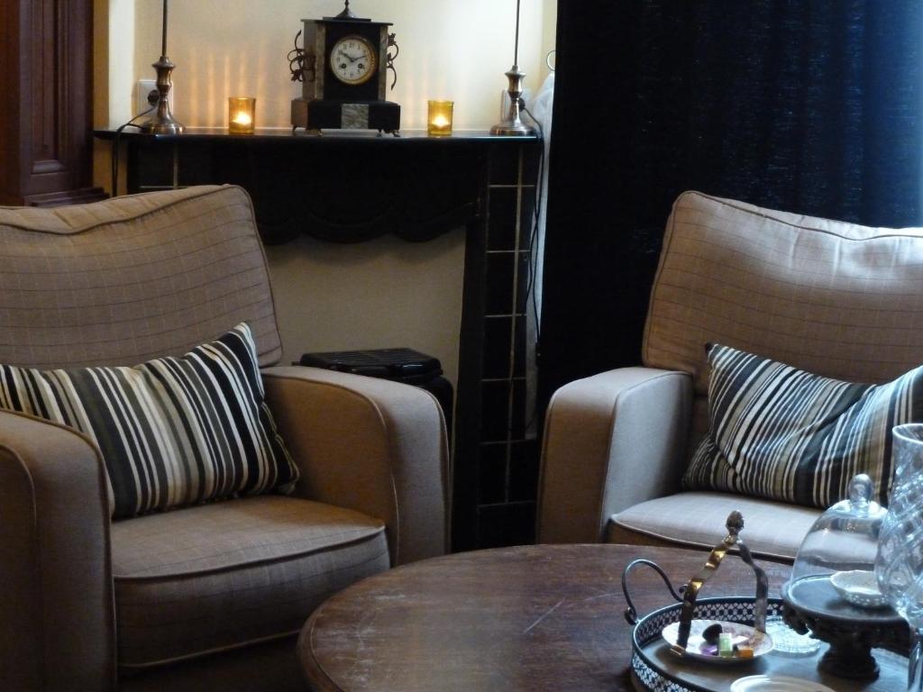 B&B Aan de Singelgracht Breda Zimmer foto